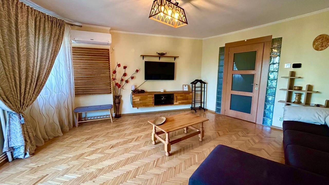 Apartment Palace Of Parliament Bucureşti Eksteriør bilde